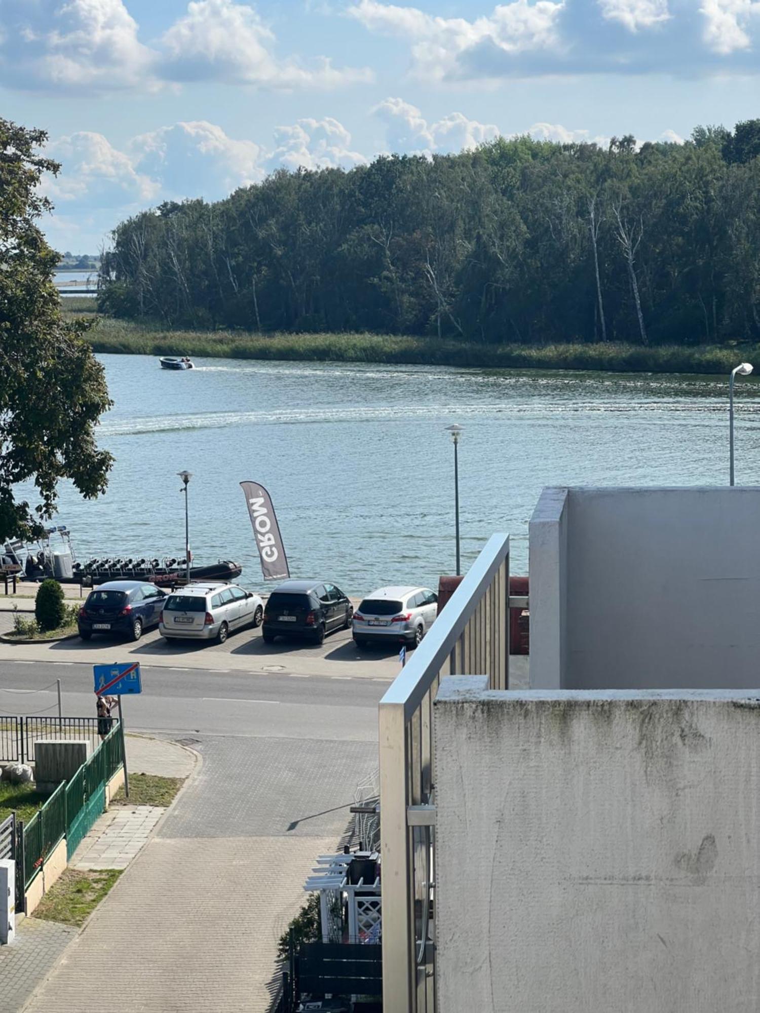 Dom Wczasowy Koral Dziwnow Exterior photo